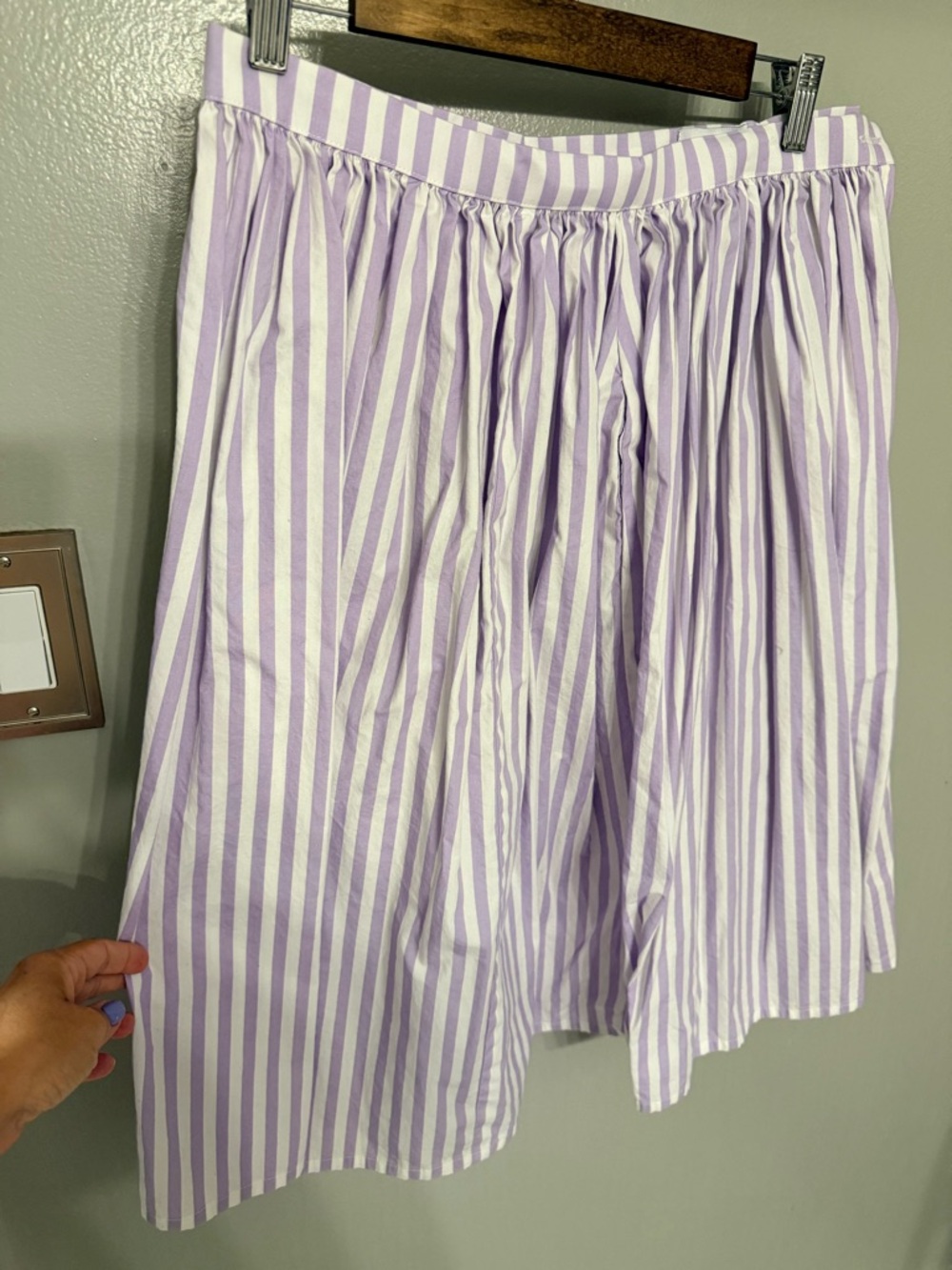 Magnolia place - Striped Lavender & White Gathered Midi Skirt